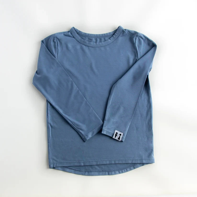 
                  
                    Essential Long Tee 1.webp
                  
                